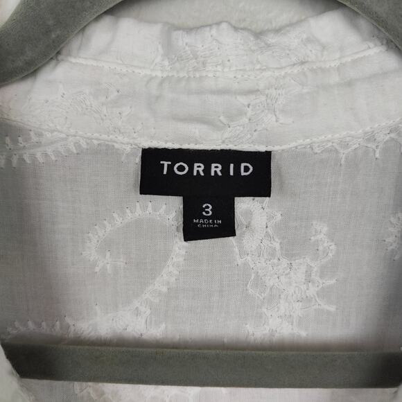 Torrid Embroidered Button Up Shirt Womens 3X White Cotton Paisley Top Preppy - Picture 6 of 8